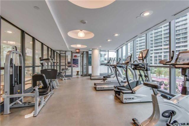 Lakefront Living Downtown Toronto - Free Parking, Gym, Indoor Pool Ngoại thất bức ảnh