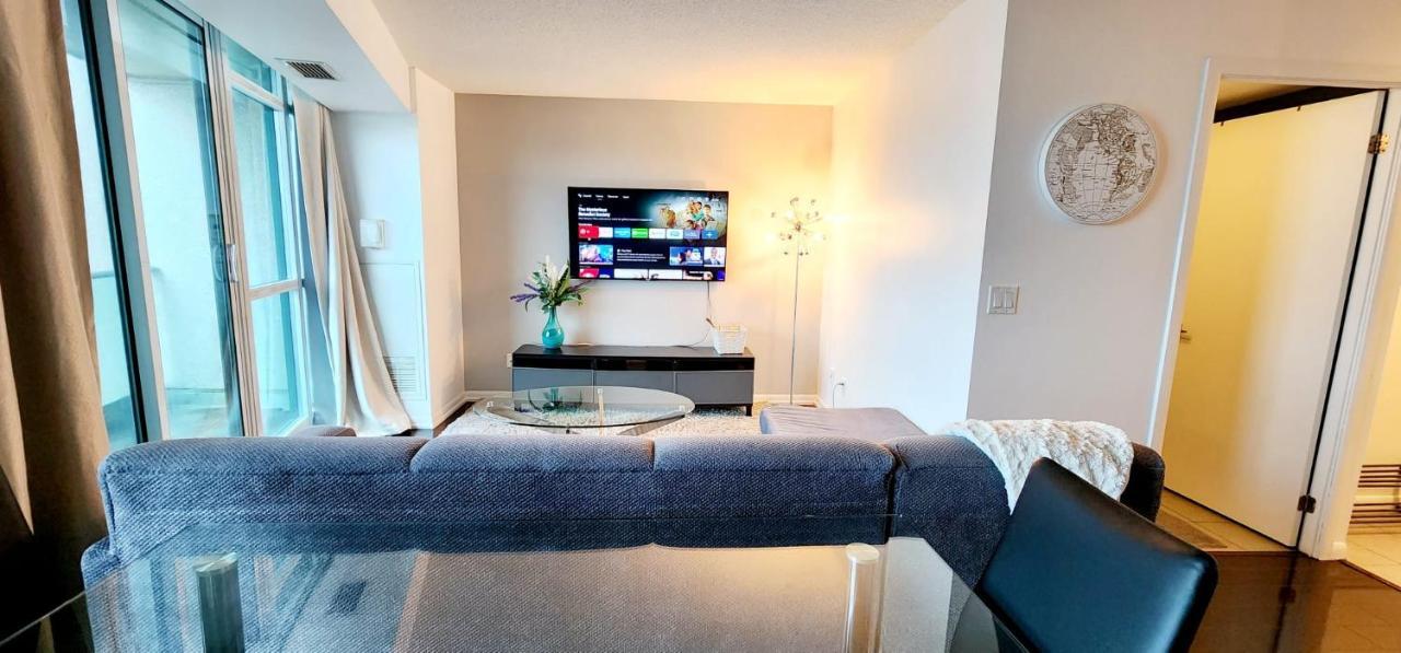 Lakefront Living Downtown Toronto - Free Parking, Gym, Indoor Pool Ngoại thất bức ảnh